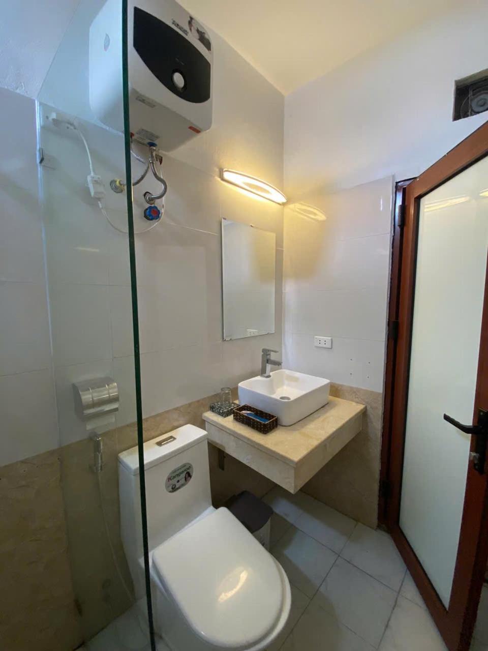 Khách sạn Luxury Airport - Convenient & Friendly 3*